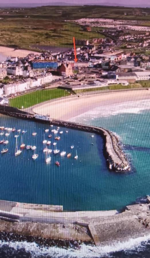 2 Bed Flat Right In Centre Of Portrush Town Appartement Buitenkant foto
