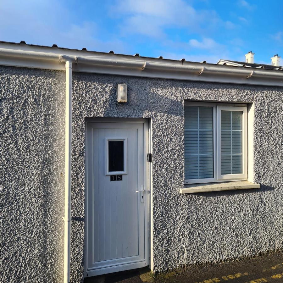 2 Bed Flat Right In Centre Of Portrush Town Appartement Buitenkant foto