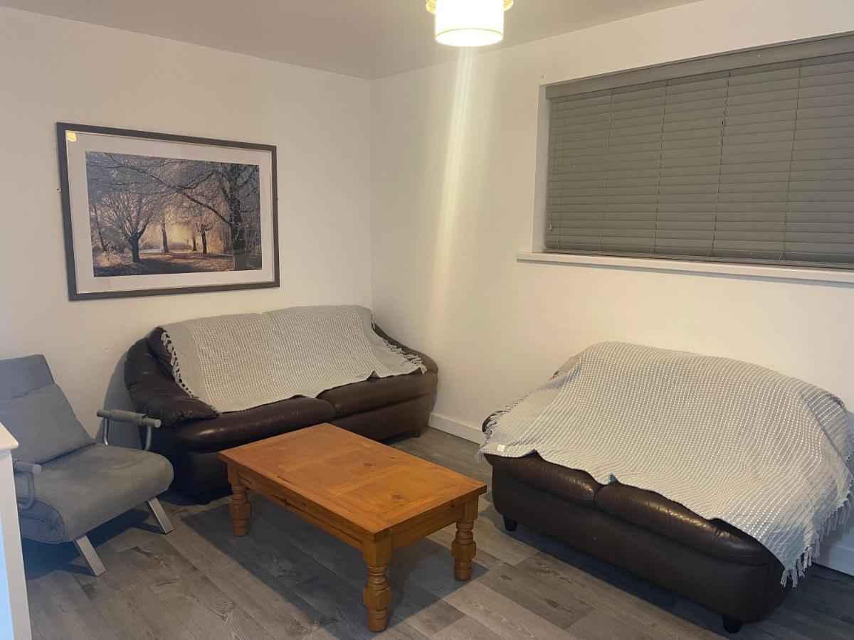 2 Bed Flat Right In Centre Of Portrush Town Appartement Buitenkant foto